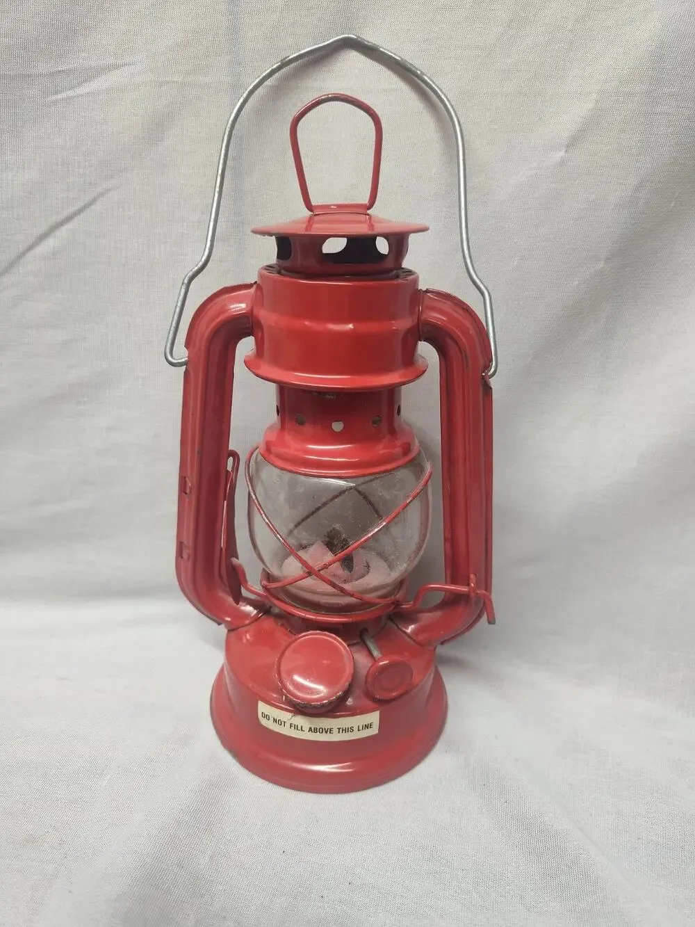 Vintage Lantern RED 235 Paraffin Hurricane Lamp Made in China Great condition!